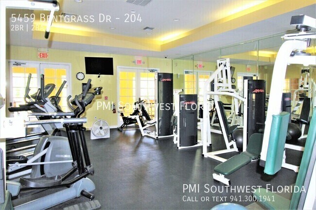 Building Photo - 5459 Bentgrass Dr