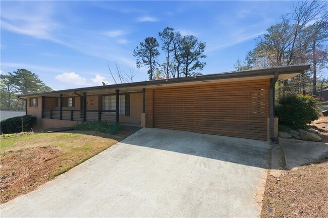 Building Photo - 3457 Springside Dr