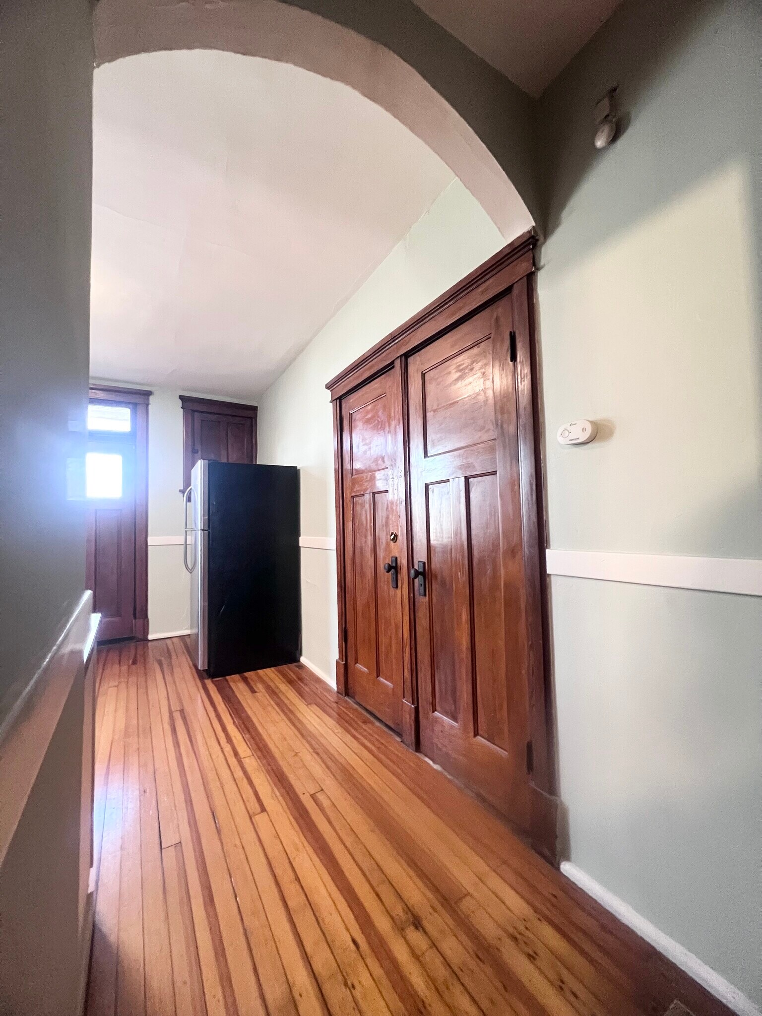 Building Photo - 4221 Botanical Ave