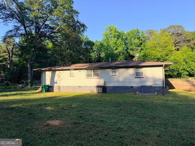 Building Photo - 3567 Brookfield Ln