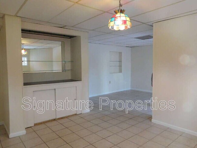 Building Photo - 10192 Iron Mill Rd