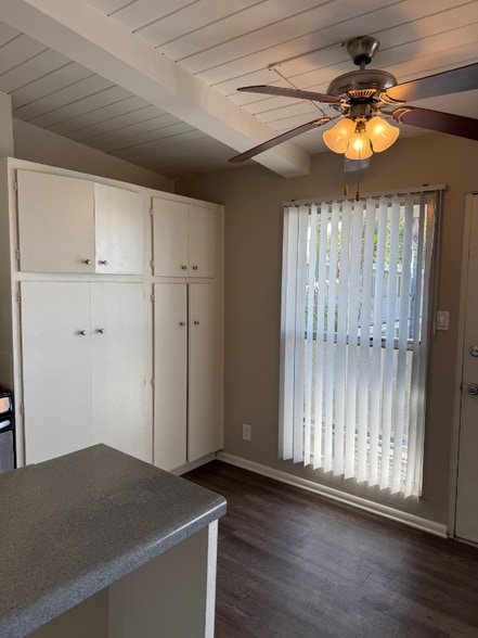 Building Photo - 443 Occidental Dr