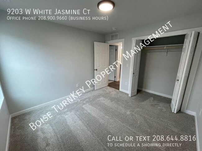 Building Photo - 9203 W White Jasmine Ct