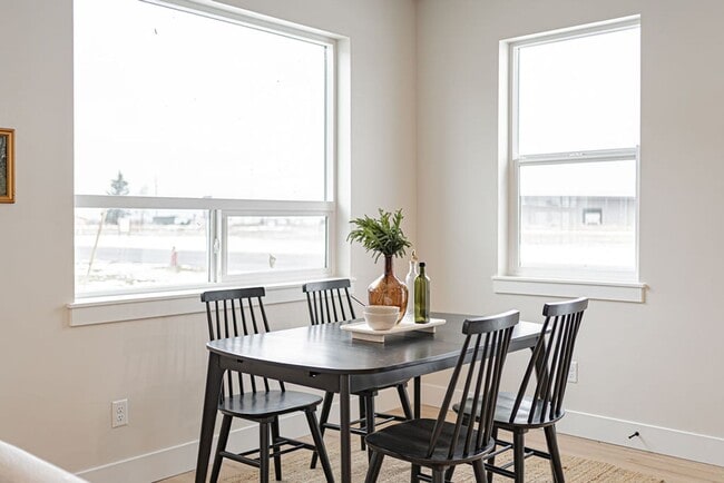 Building Photo - 455 Blue Spruce