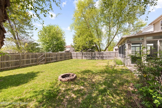 Building Photo - 6606 Timberbend Dr