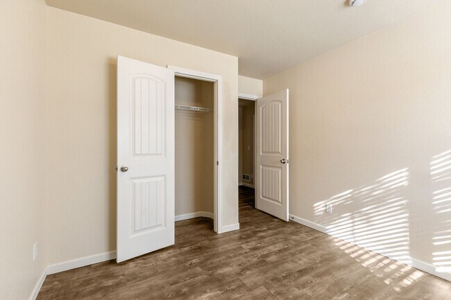 Building Photo - 2235 Sopris Cir