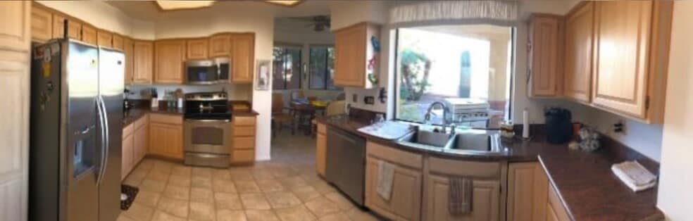 Kitchen - 1301 N Mourning Dove Rd