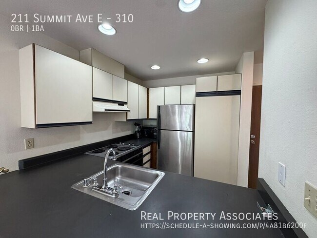 Building Photo - 211 Summit Ave E