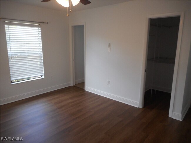 Building Photo - 2254 Chandler Ave