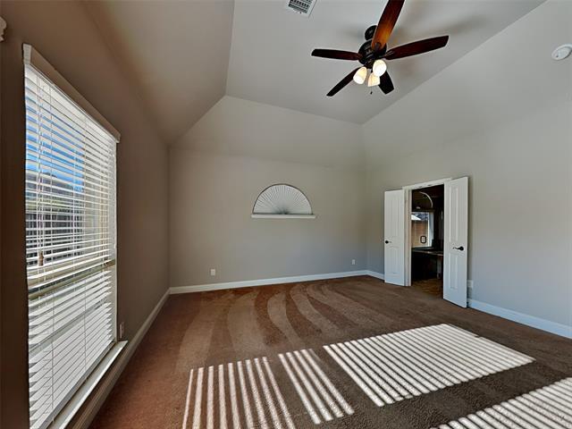 Building Photo - 1604 Vintage Ln