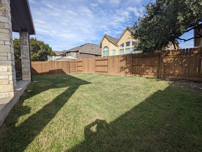 Building Photo - 15008 Cabrillo Way