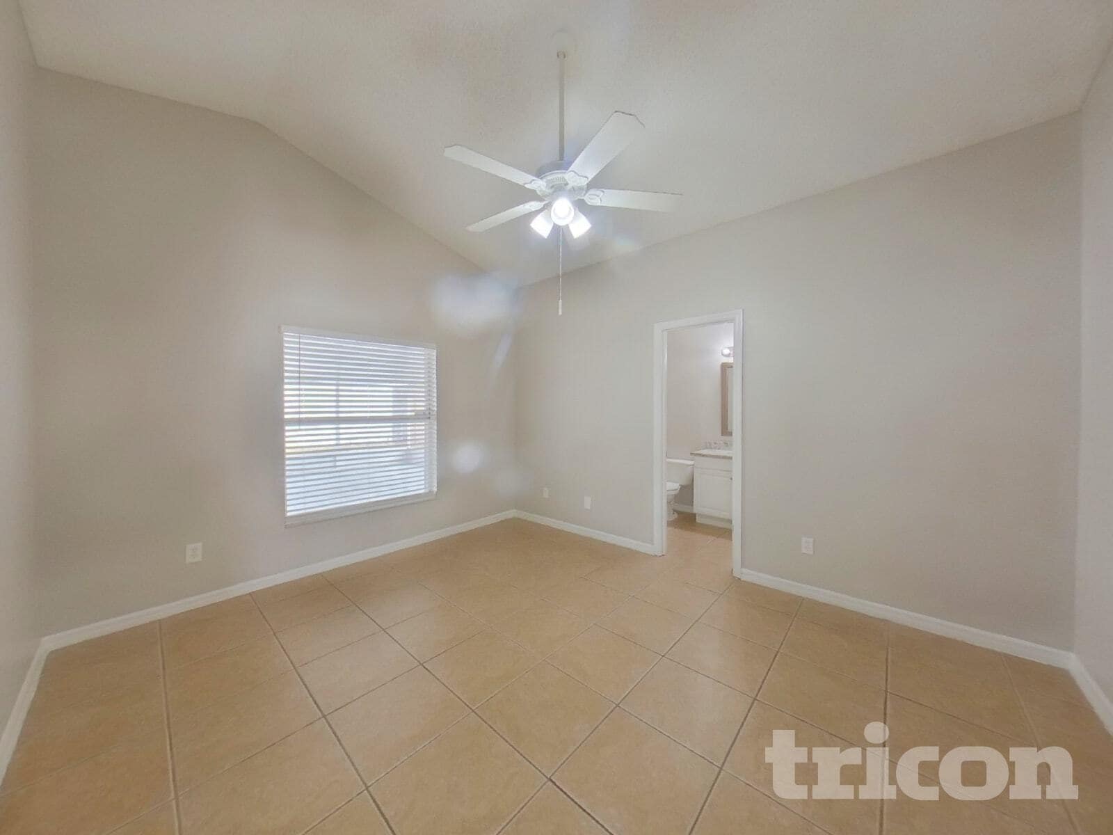 Building Photo - 9743 Red Clover Ave