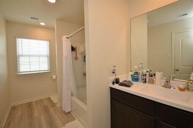 Building Photo - 2164 Mule Ridge Dr