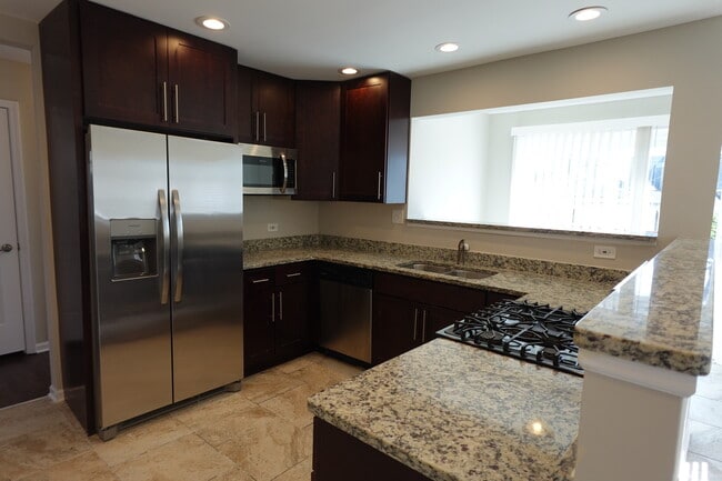 Building Photo - 7353 W 56th St