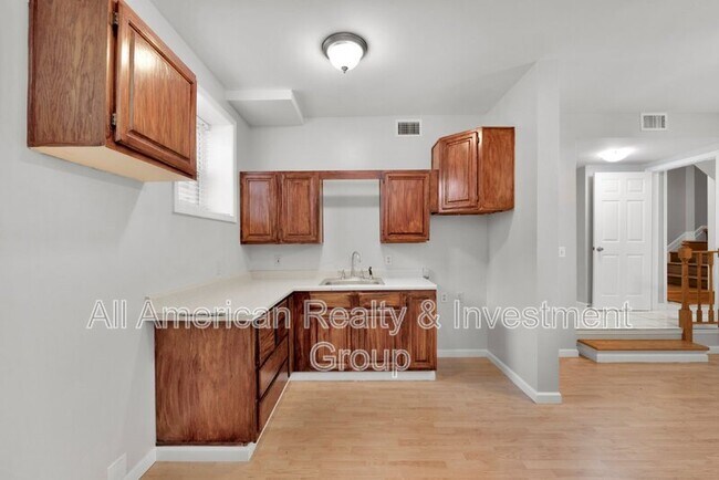 Building Photo - 20 Dogwood Ln