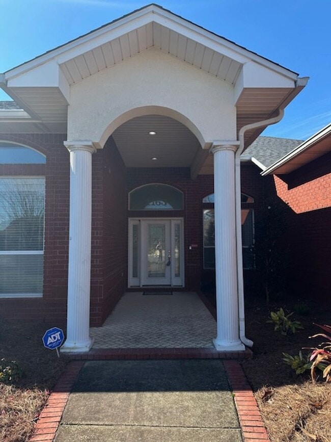 Building Photo - Fabulous Home in Gulf Breeze