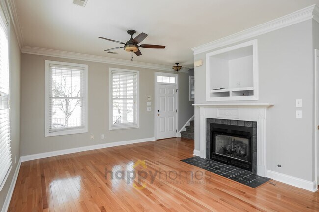 Building Photo - End-Unit Elegance on Daniel Island: 3 Bed, 3.5 Bath