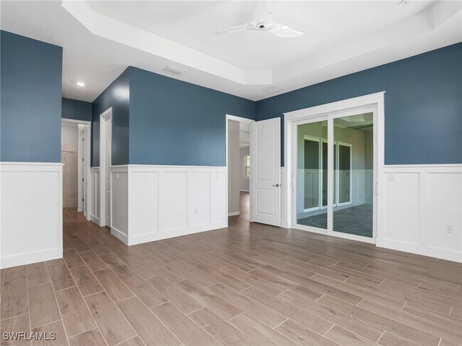 Building Photo - 15904 Sugar Hl Dr