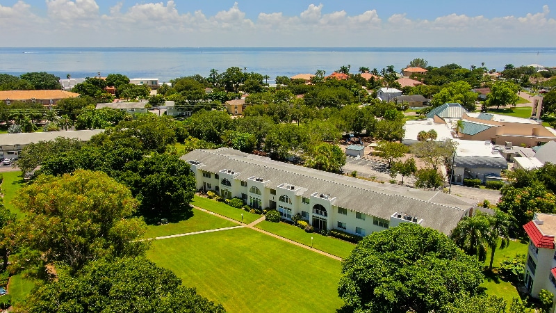 Building Photo - 4480 Overlook Dr NE