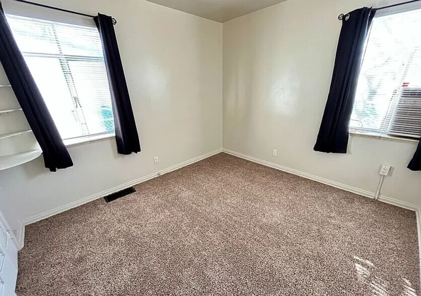 Building Photo - 1385 Otis St