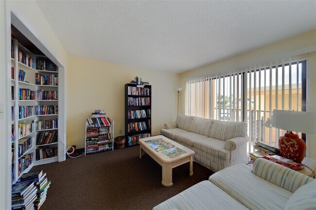 Building Photo - 51 Island Way