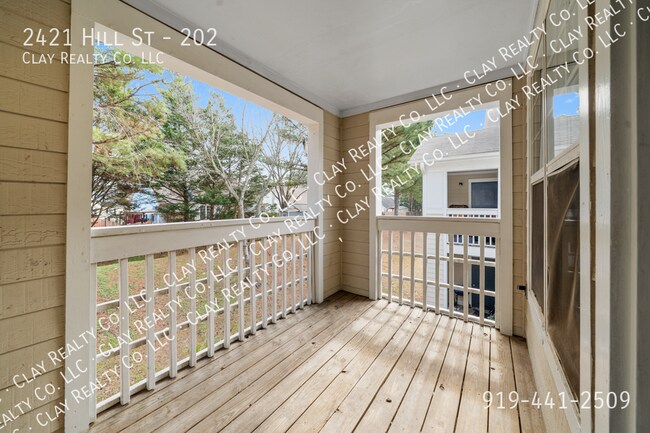 Building Photo - 2421 Hill St