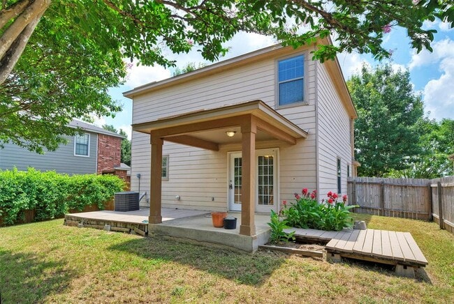 Building Photo - 140 Plum Path