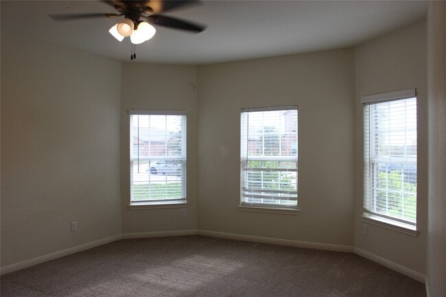 Building Photo - 7719 Vacek Meadows Loop