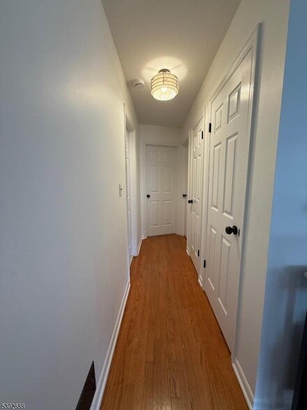 Building Photo - 76 Mt Kemble Ave