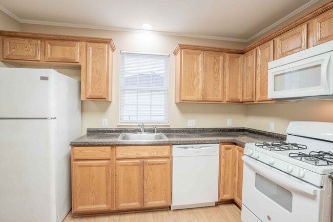 Building Photo - Great Location 2 Bed 1 Bath Home for Rent