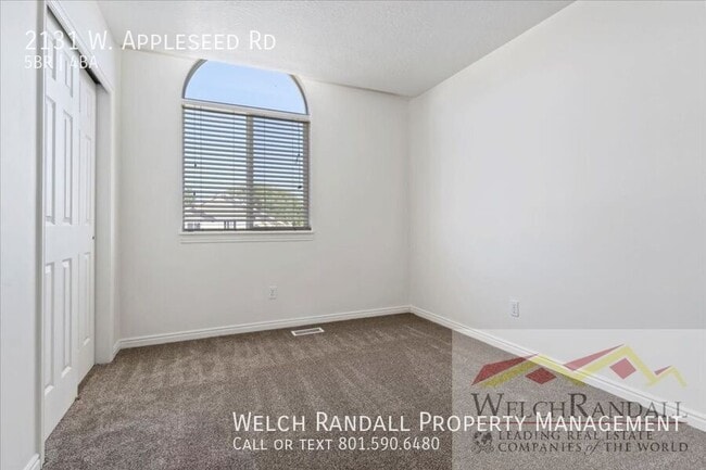 Building Photo - 2131 Appleseed Rd