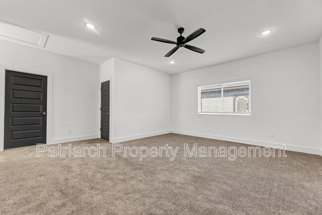 Building Photo - 3003 Alpha Wolf Ct