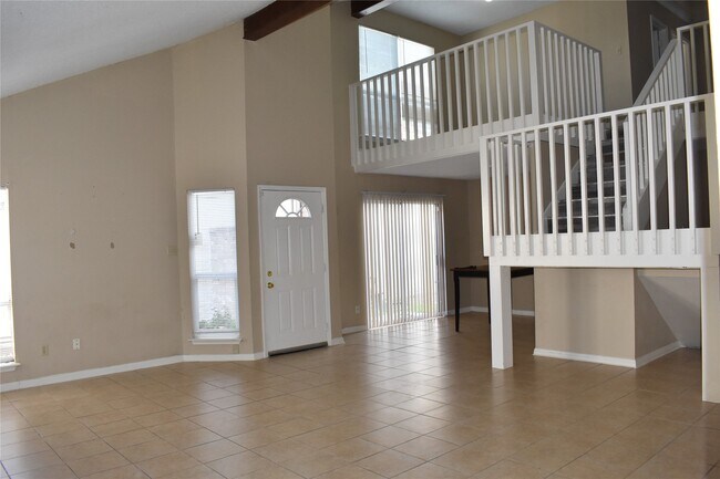 Building Photo - 8903 Kalewood Dr