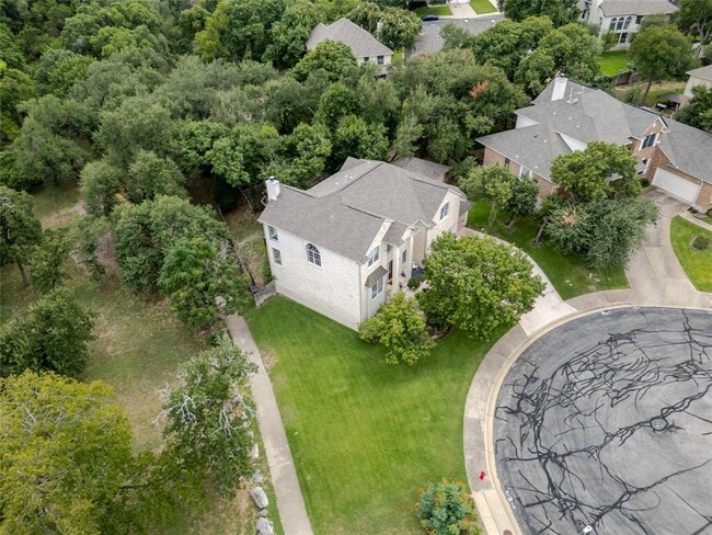 Building Photo - 9201 Trowbridge Cove