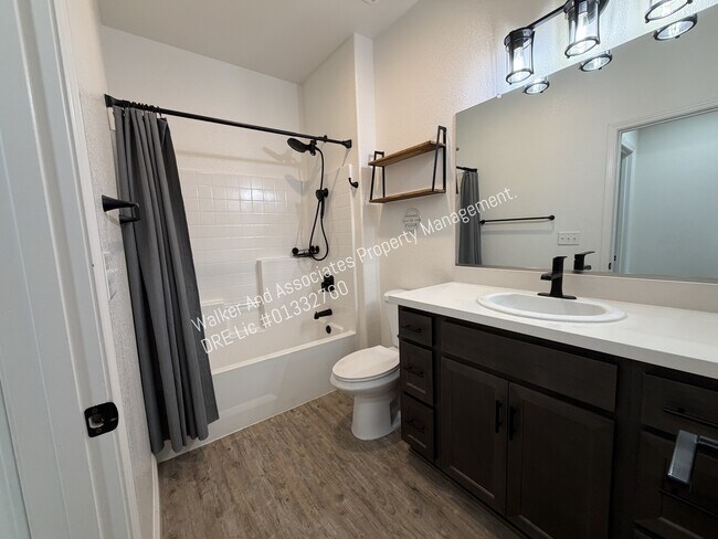 Building Photo - 327 Las Flores Dr