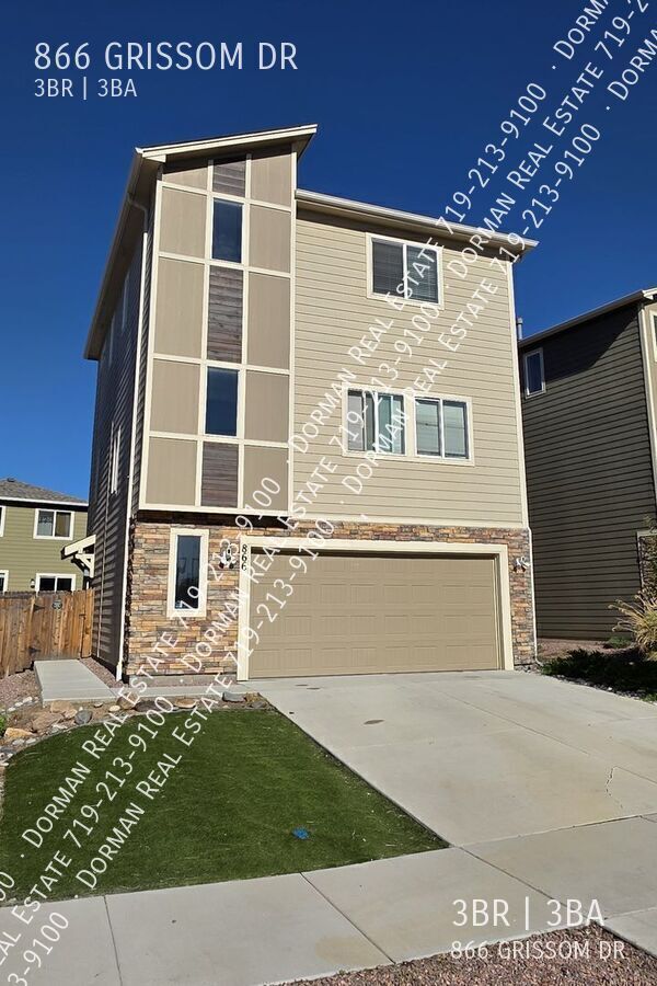 Building Photo - 866 Grissom Dr.