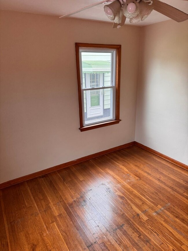 Building Photo - 12405 Reindeer Ave