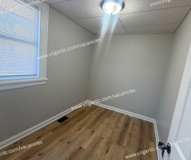 Building Photo - 5035 Tod Ave