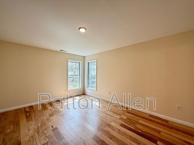 Building Photo - 6 Providence Rd