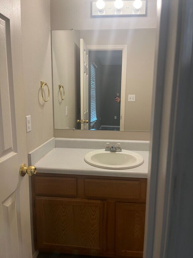 Building Photo - 13900 Ridgecrest Dr