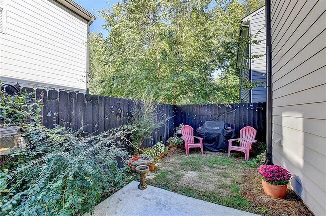 Building Photo - 27 Wesley Way