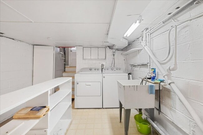 Building Photo - 51 George St