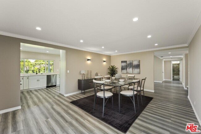 Building Photo - 15151 Marne Cir