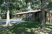 Building Photo - 1730 Upper Ridgewood Blvd