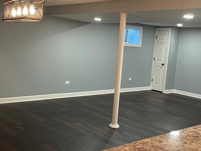 Building Photo - 13356 Vicarage Dr