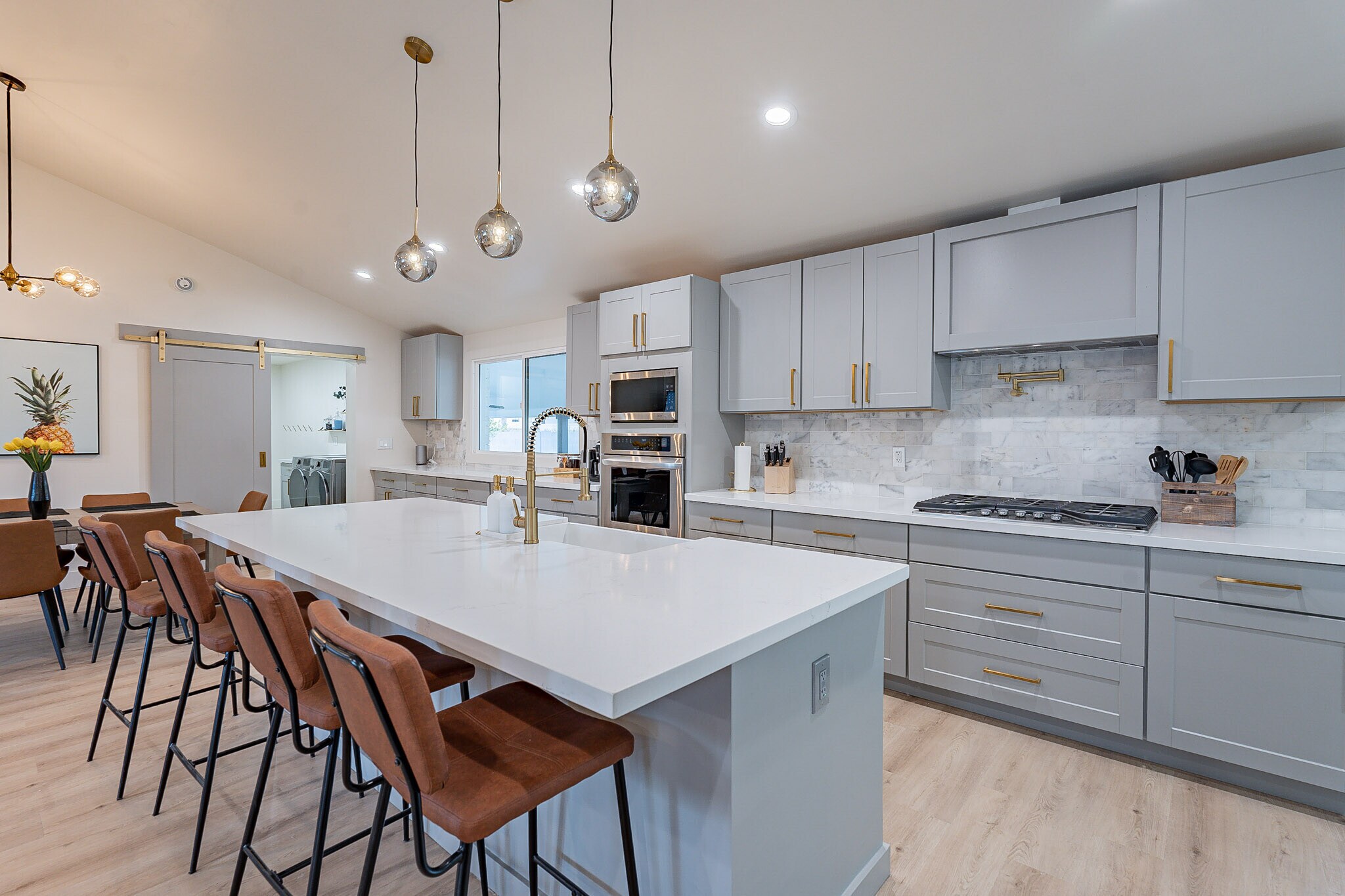 Kitchen - 126 E Palmcroft Dr