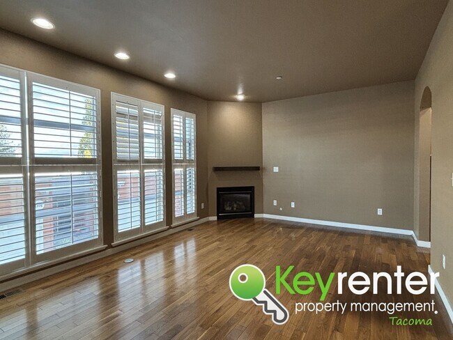 Building Photo - Dream Townhome in Tacoma, WA!