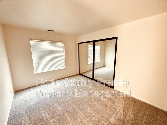 Building Photo - 7067 Llama St