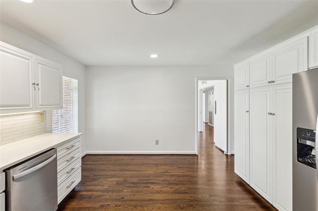 Building Photo - 4421 University Blvd