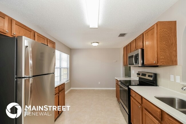 Building Photo - 8294 Rocky Creek Ct